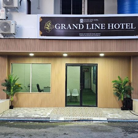 Grand Line Hotel Семпорна Екстериор снимка