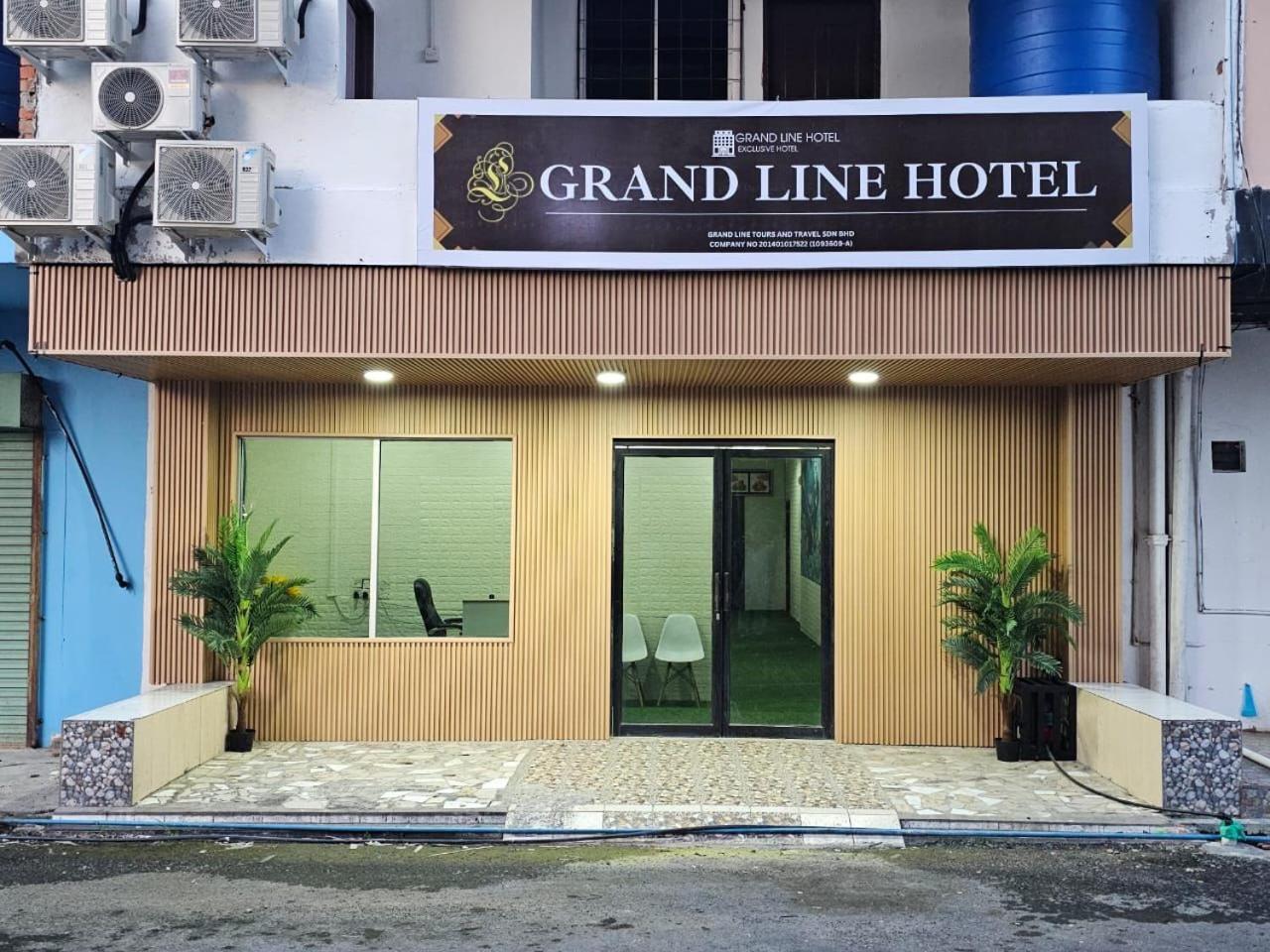 Grand Line Hotel Семпорна Екстериор снимка